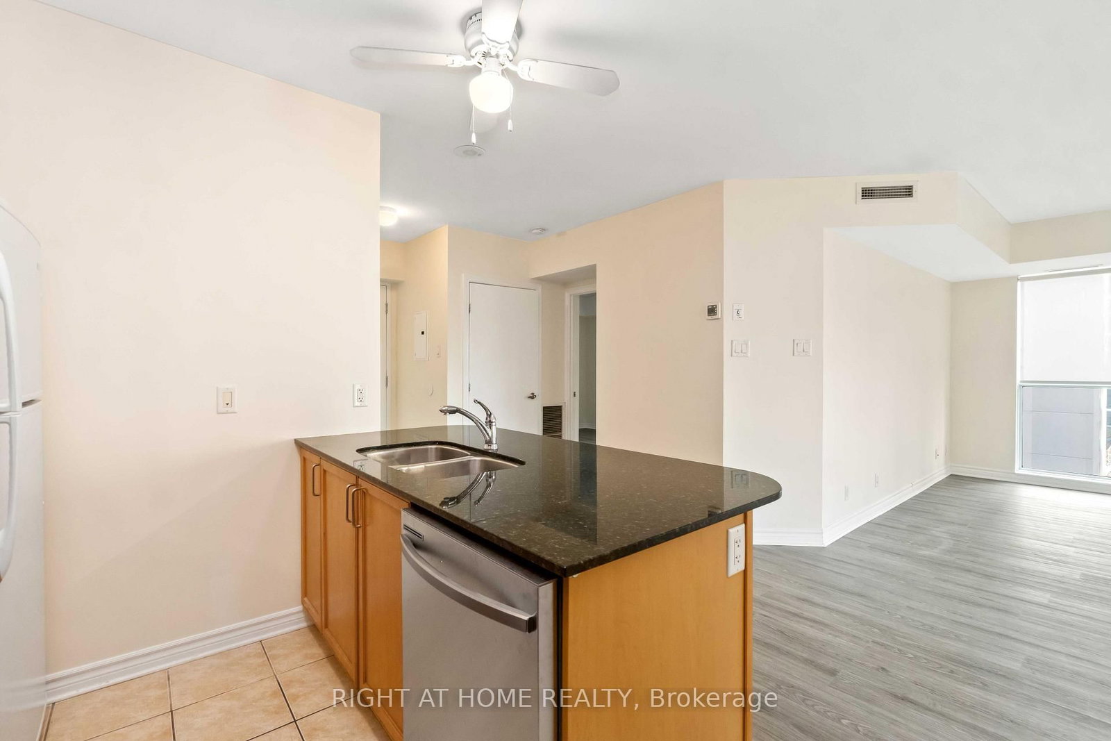 445 Laurier Avenue W • #701 • Ottawa, ON photo 13