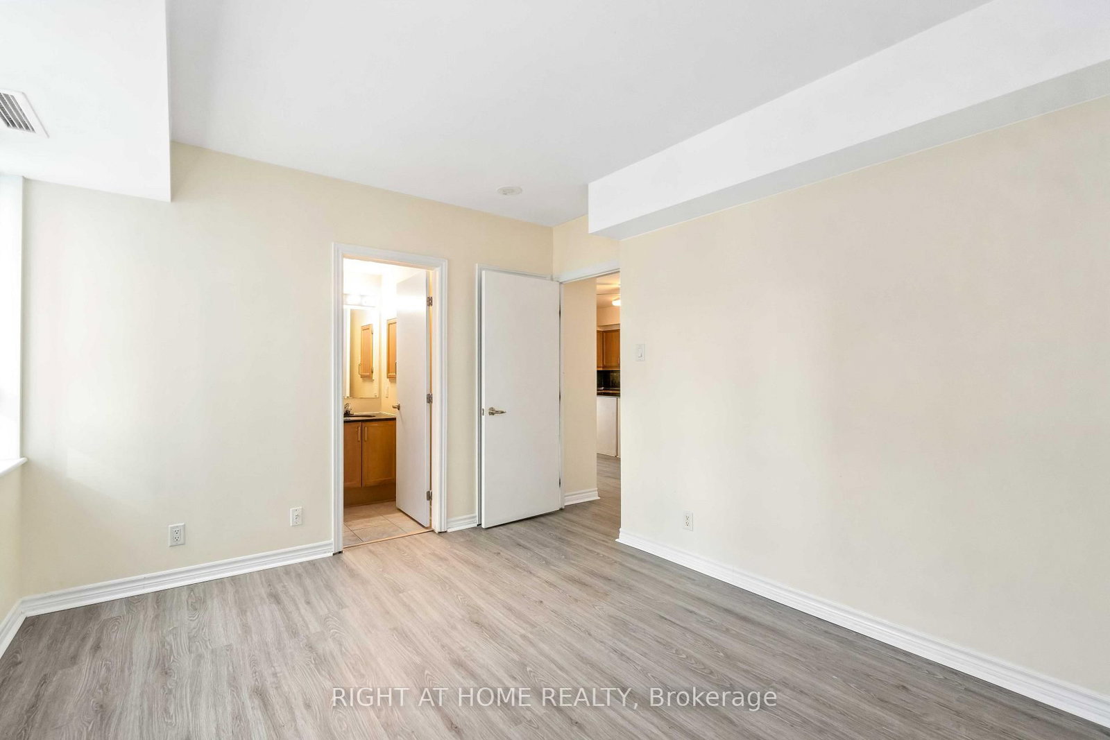 445 Laurier Avenue W • #701 • Ottawa, ON photo 17