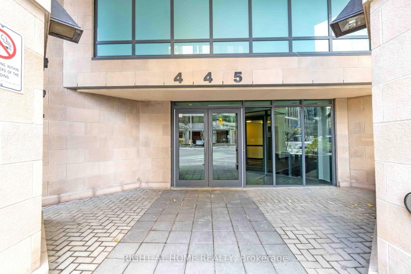 701 - 445 Laurier Avenue W