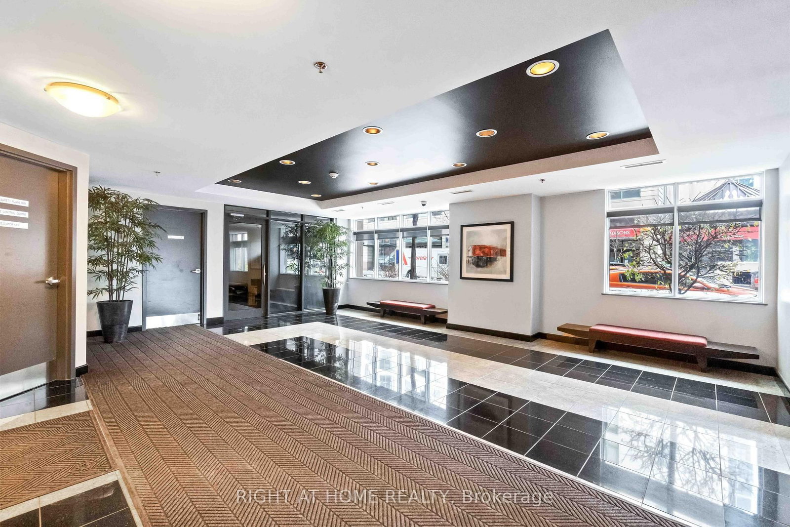445 Laurier Avenue W • #701 • Ottawa, ON photo 5