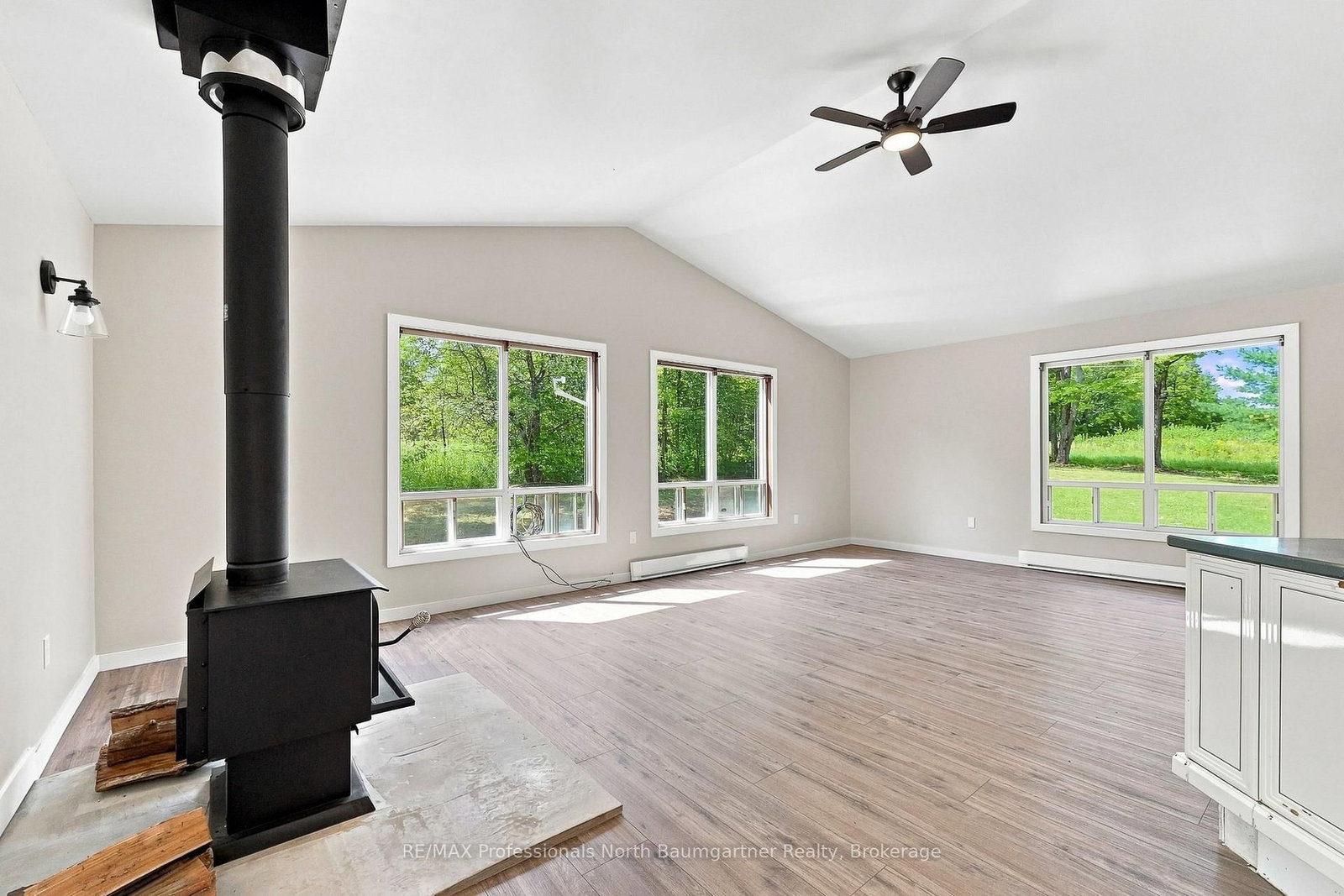 3085 Hadlington Road • Highlands East, ON photo 10