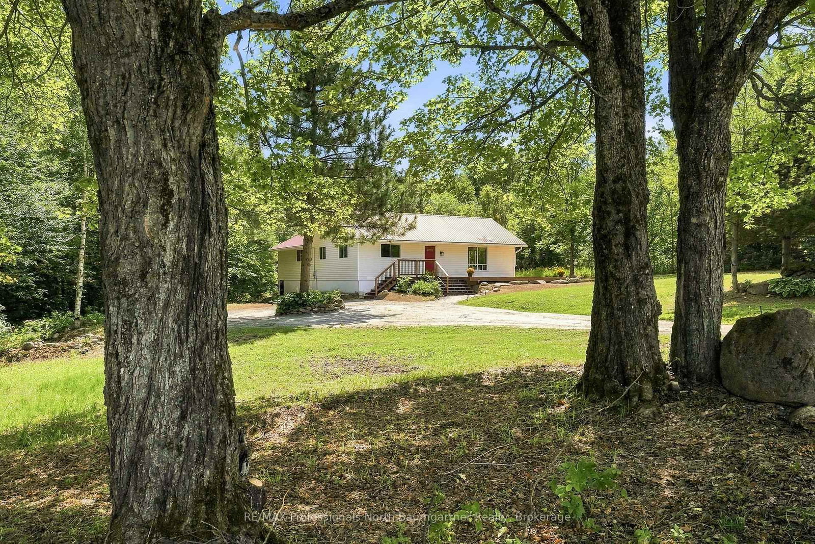 3085 Hadlington Road • Highlands East, ON photo 24