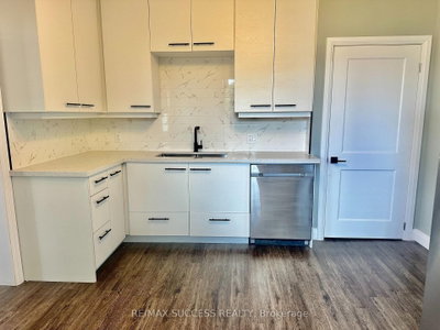 21 Webling Street • Brantford, ON photo 8