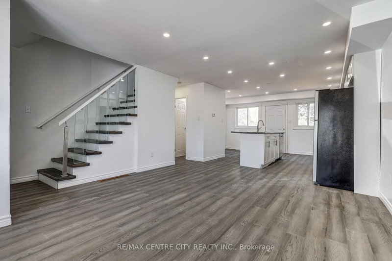 41 - 1443 Huron Street