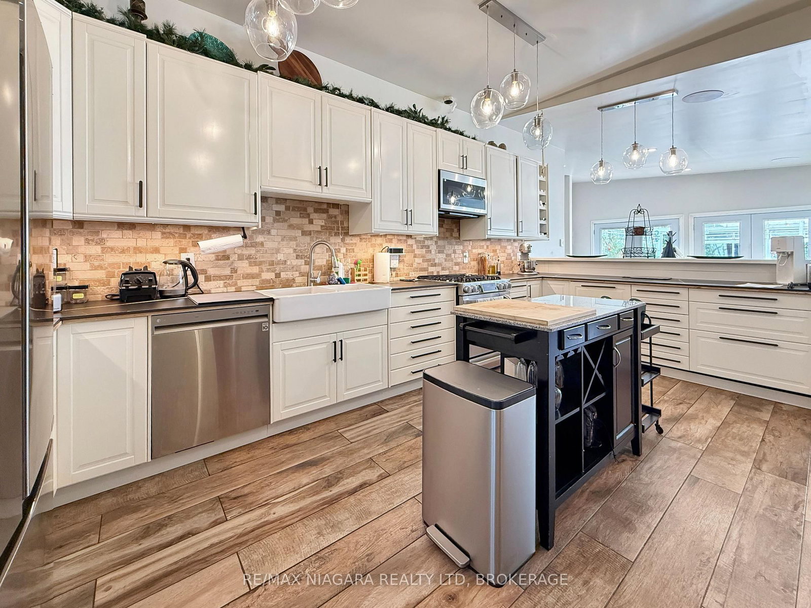 13693 Niagara River Parkway • Niagara Falls, ON photo 32