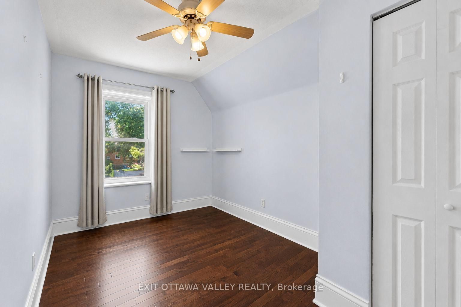 180 Mary Street • Pembroke, ON photo 16