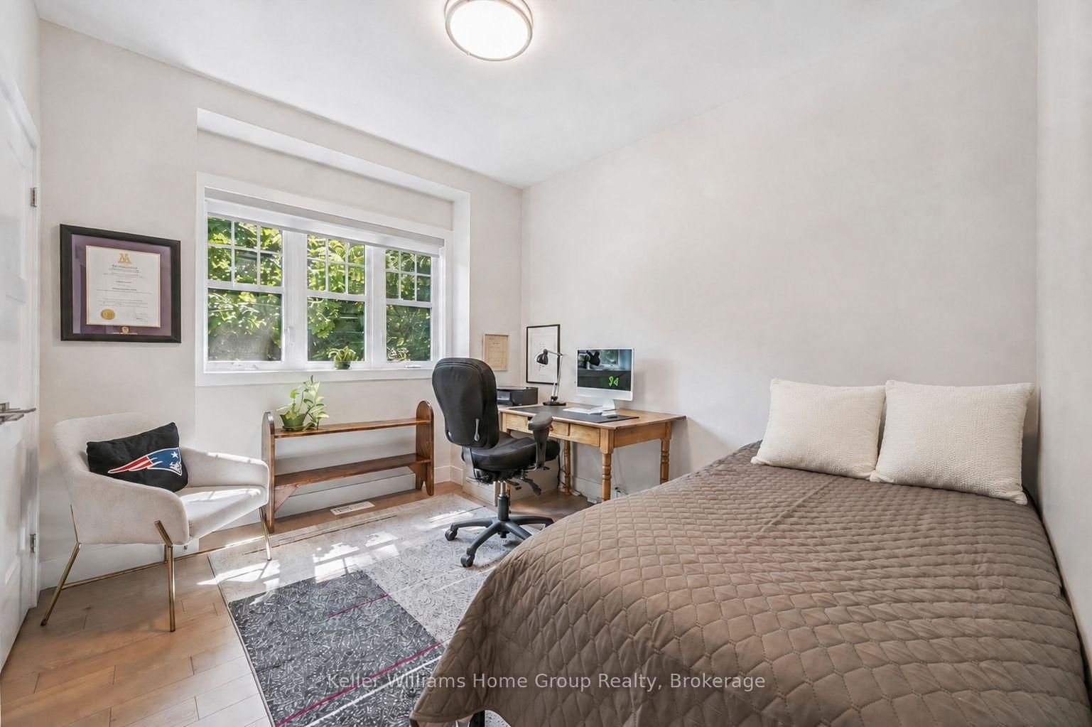 24 FOREST HILL Drive • Guelph, ON photo 20