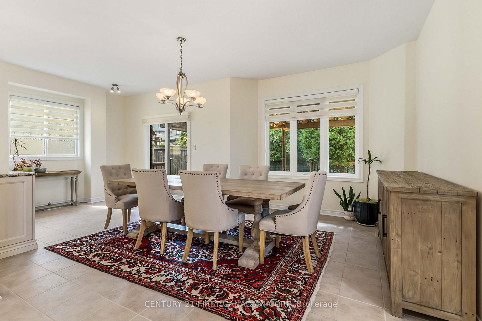 1223 Thornley Street • London South, ON photo 13