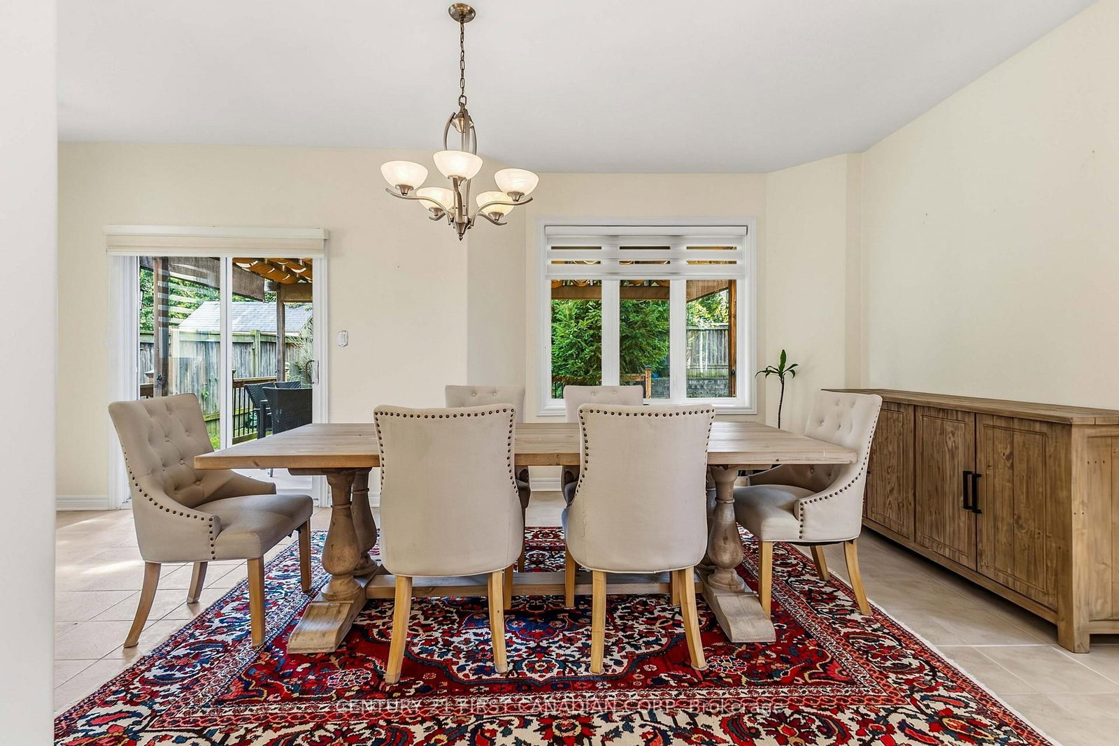 1223 Thornley Street • London South, ON photo 14