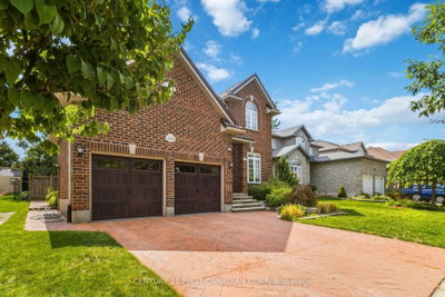 1223 Thornley Street • London South, ON photo 4