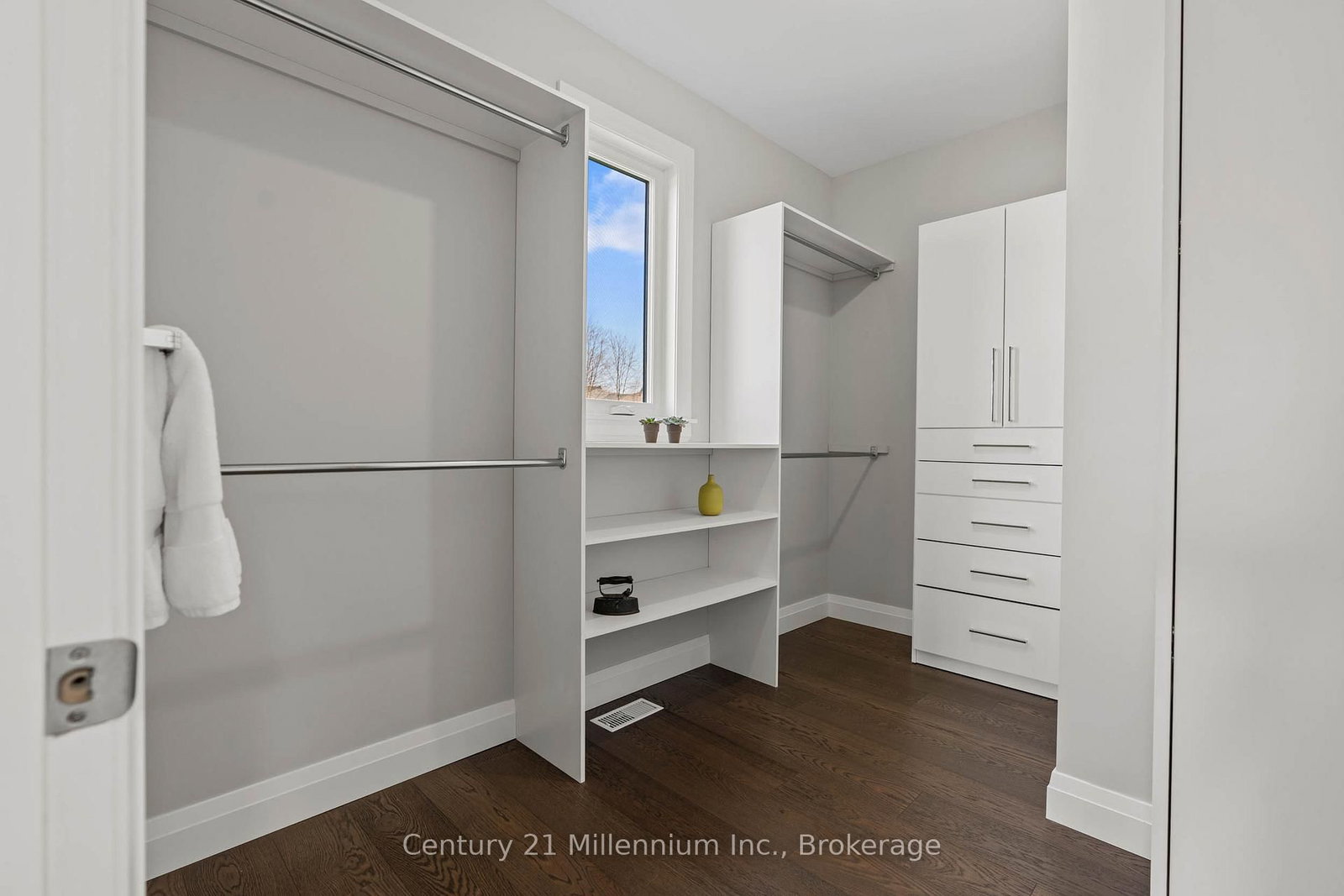 401 Algoma Crescent • Georgian Bluffs, ON photo 31