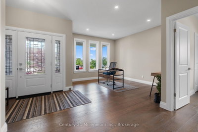 401 Algoma Crescent • Georgian Bluffs, ON photo 9