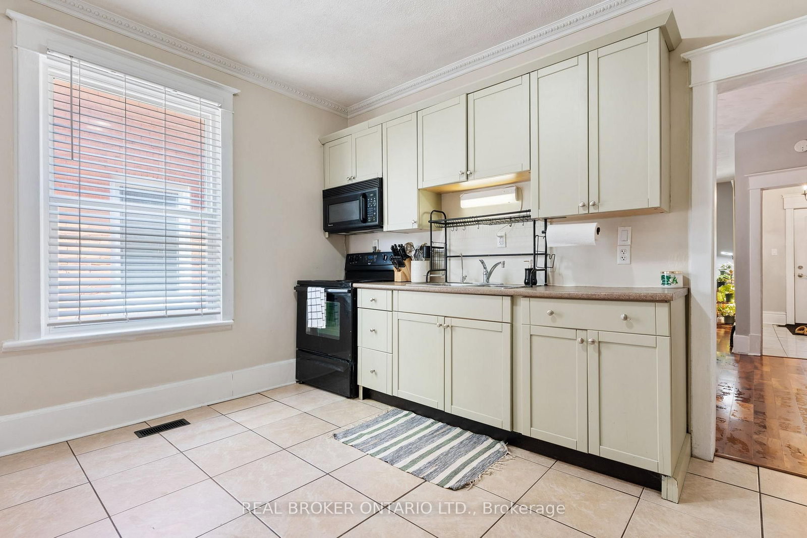 30 DUNDAS Street • Brantford, ON photo 9