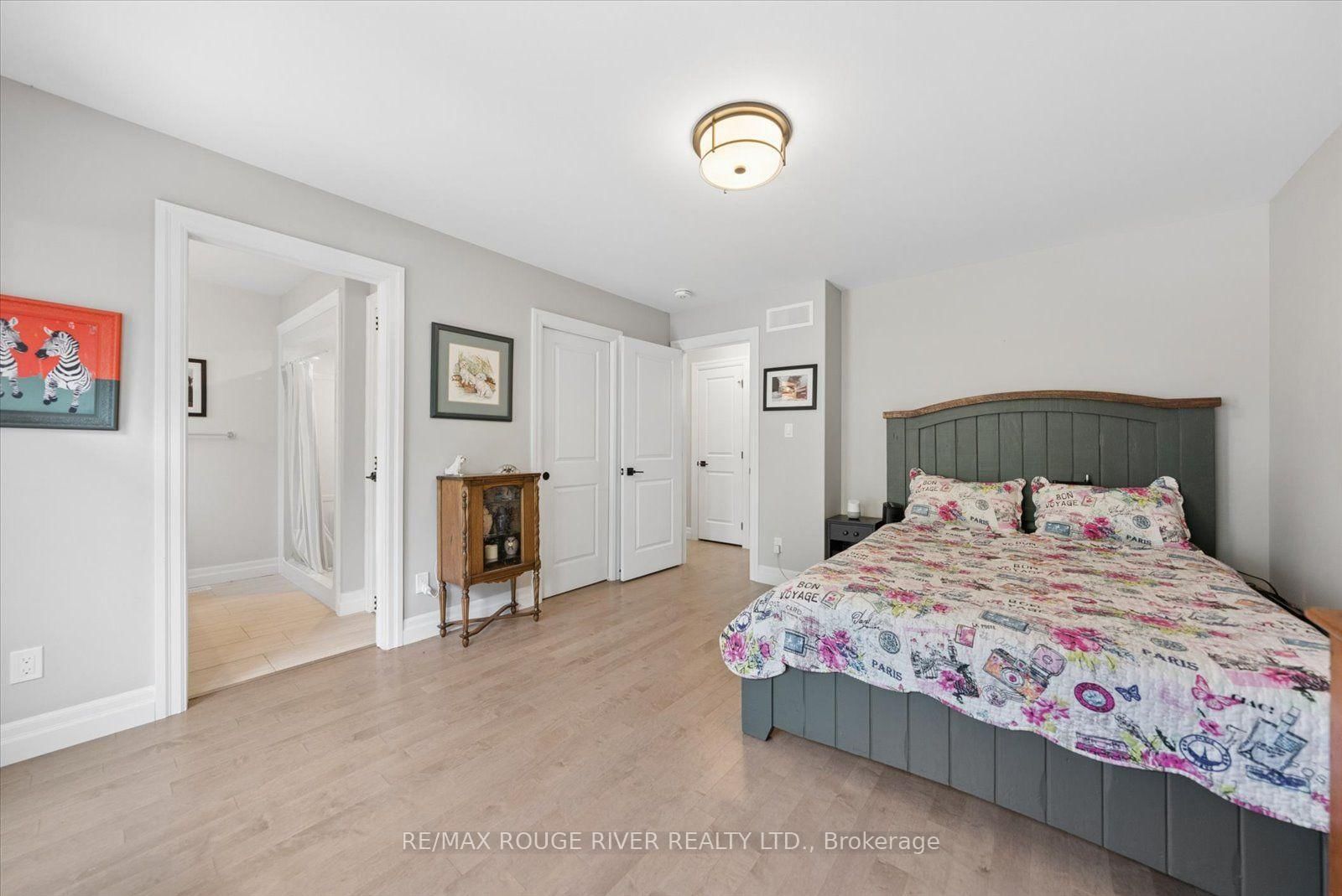 25 Ambrosia Terrace • Quinte West, ON photo 19