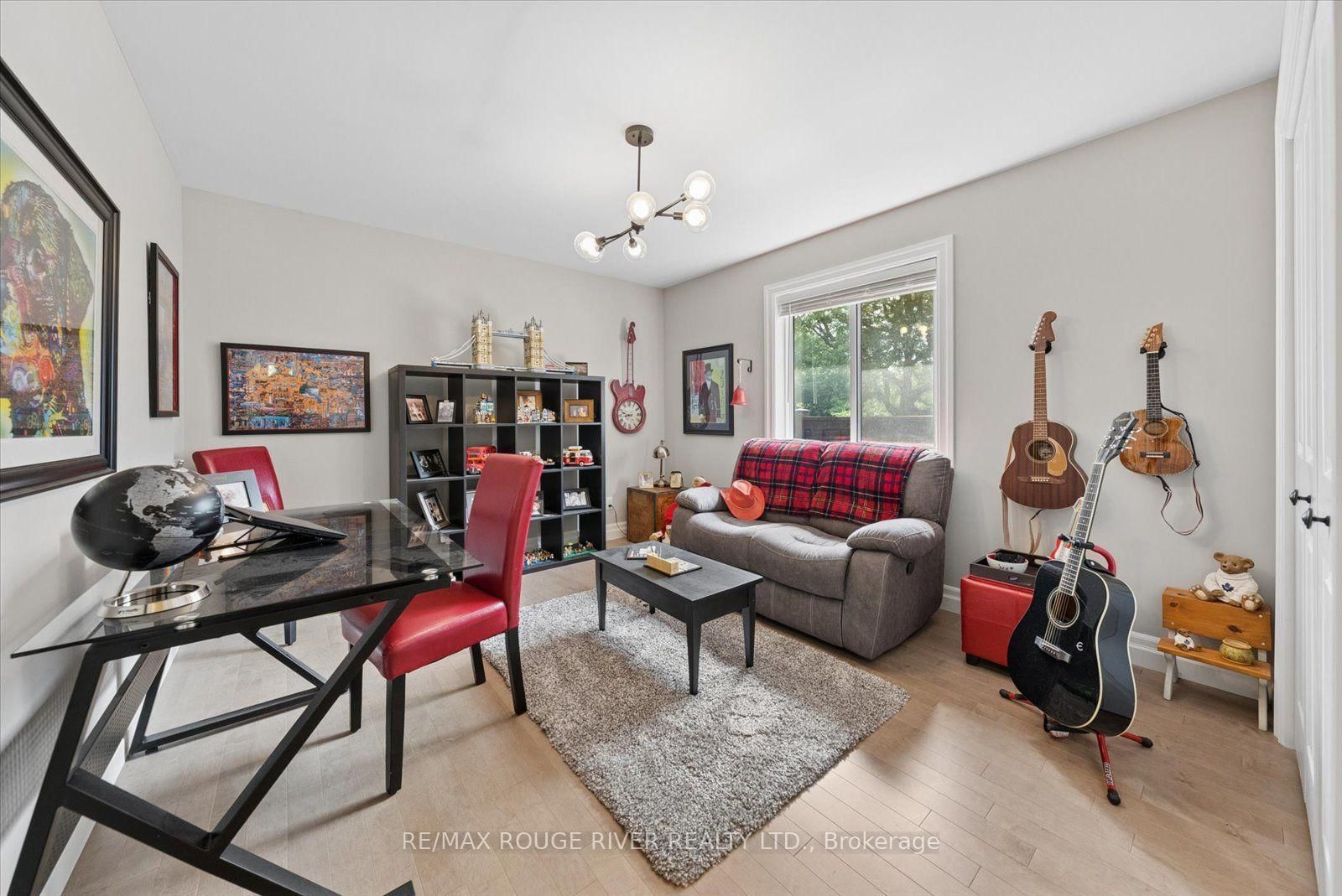 25 Ambrosia Terrace • Quinte West, ON photo 21