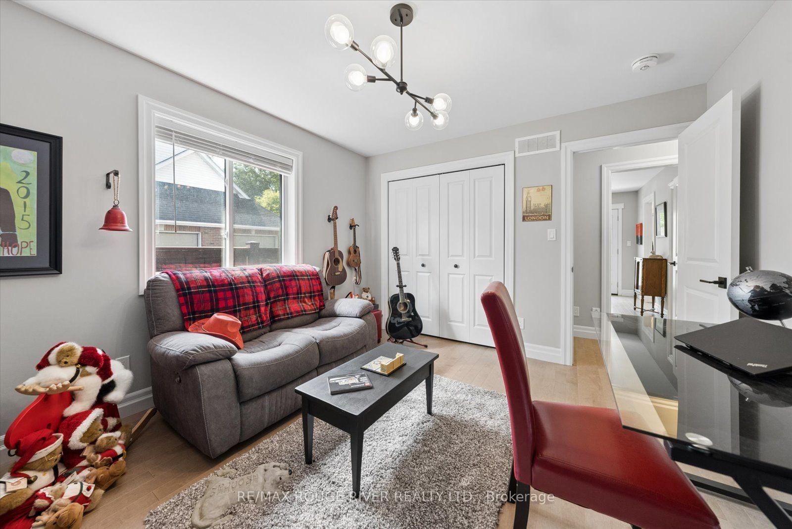 25 Ambrosia Terrace • Quinte West, ON photo 22