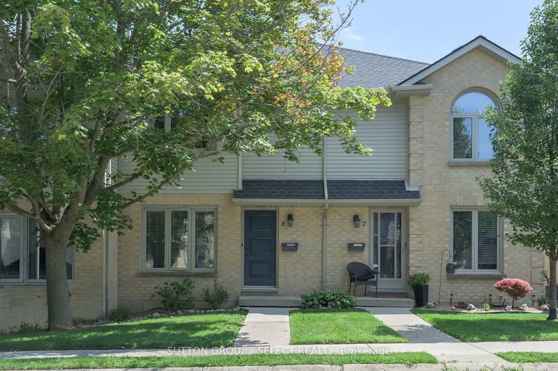 8 - 925 Lawson Road