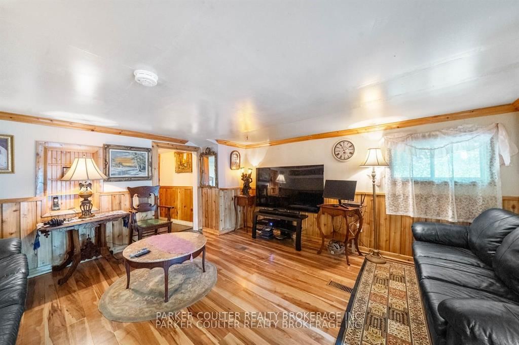 1291 Muskoka Rd 118 W • Bracebridge, ON photo 13