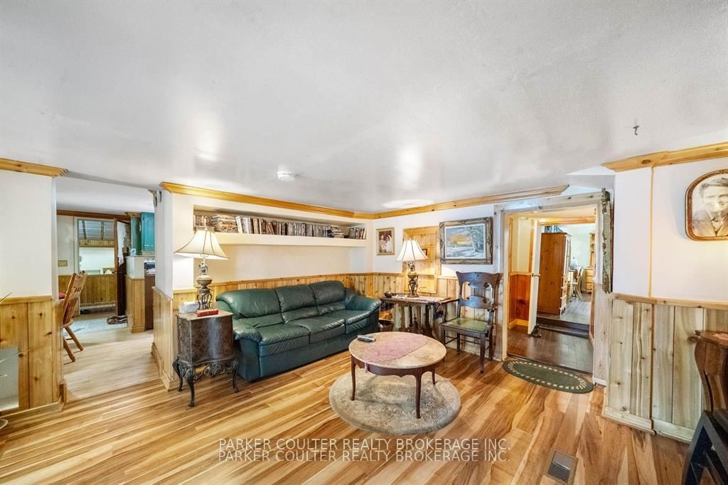 1291 Muskoka Rd 118 W • Bracebridge, ON photo 14