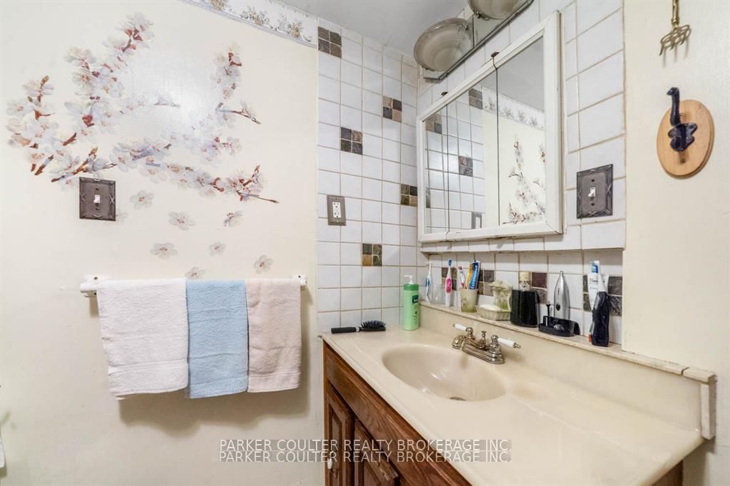 1291 Muskoka Rd 118 W • Bracebridge, ON photo 15