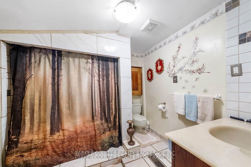 1291 Muskoka Rd 118 W • Bracebridge, ON photo 16