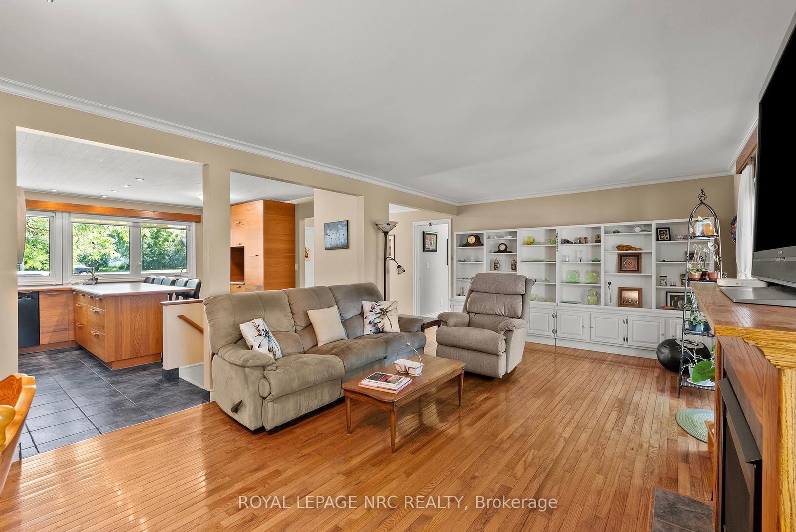 16 DUMFRIES Street • Niagara-on-the-Lake, ON photo 10