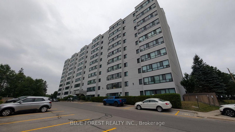 212 - 600 Grenfell Drive