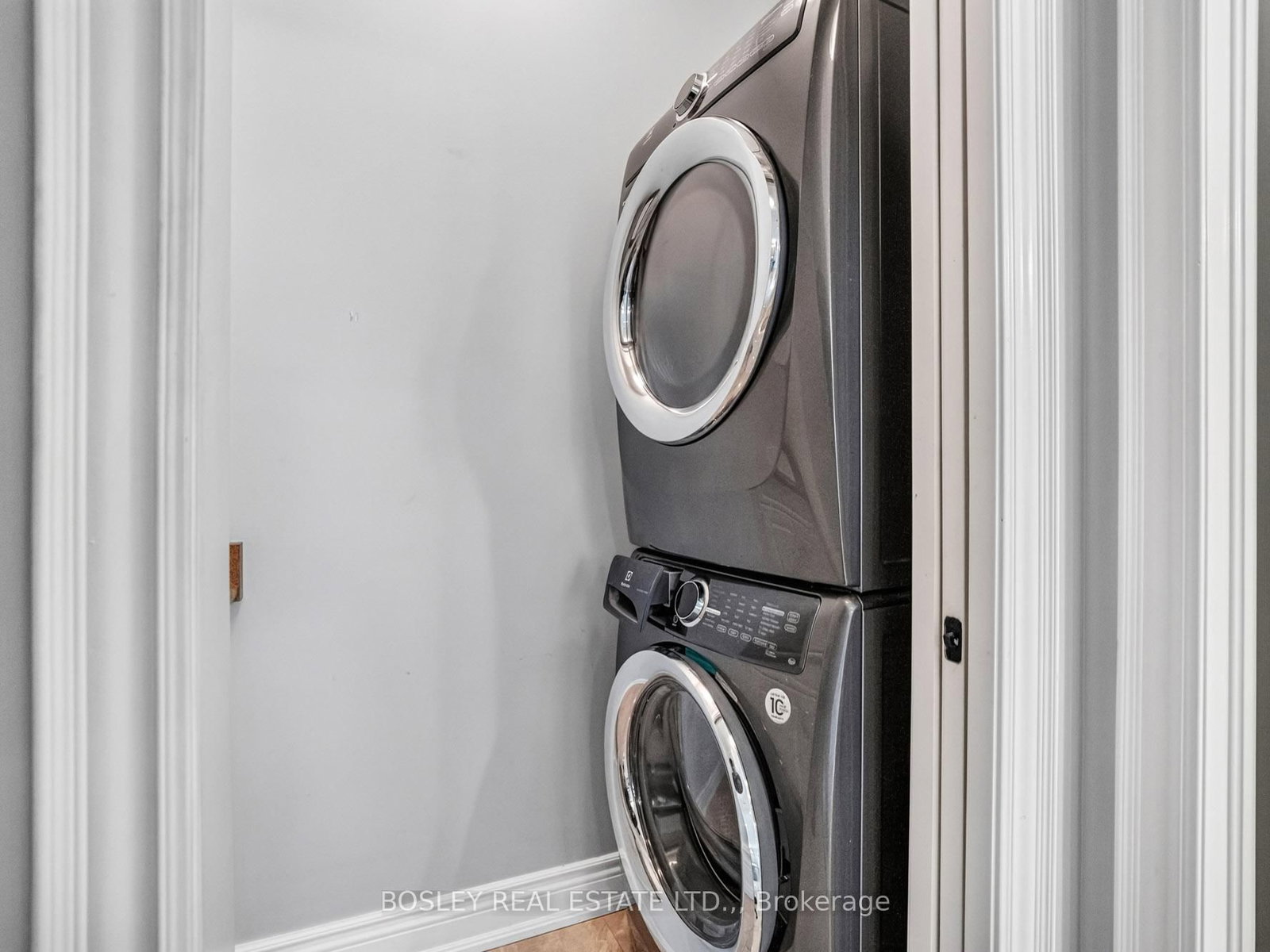 1 Emerald Common • St. Catharines, ON photo 21