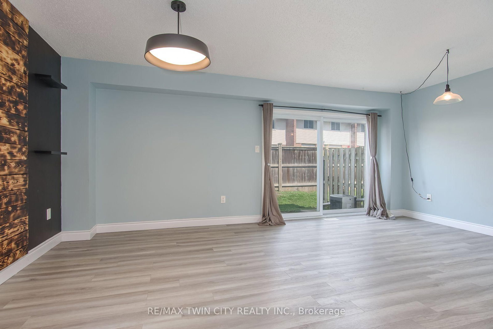 125 Sekura Crescent • #13 • Cambridge, ON photo 14