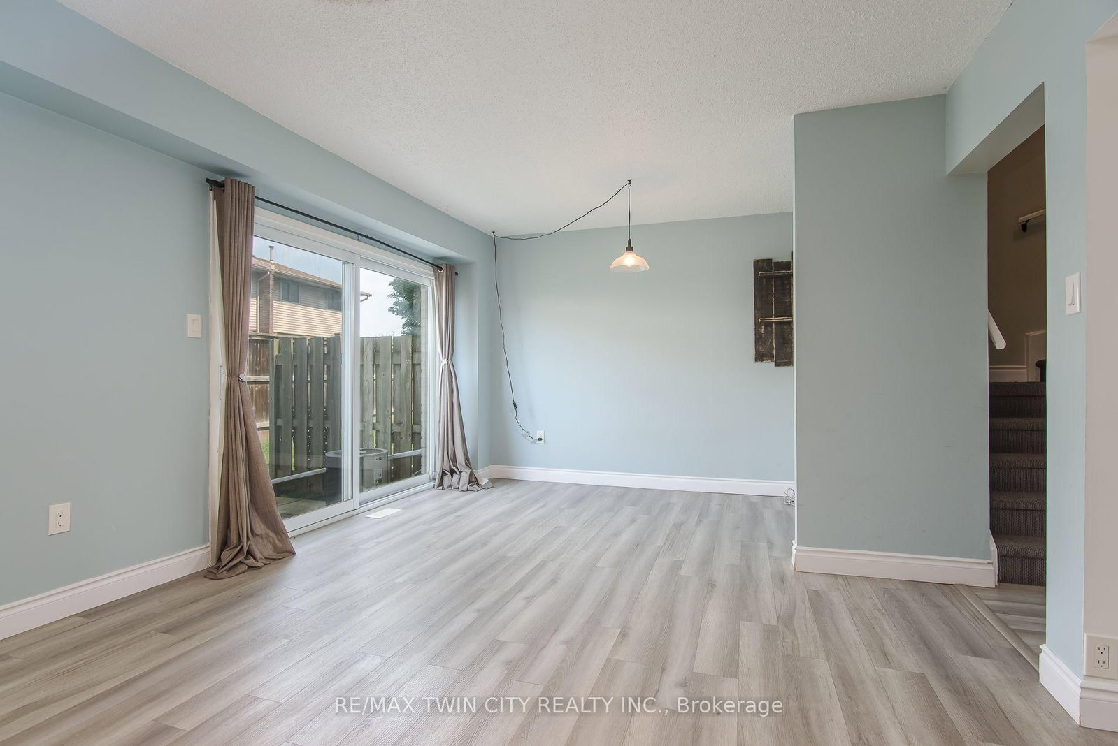 125 Sekura Crescent • #13 • Cambridge, ON photo 15