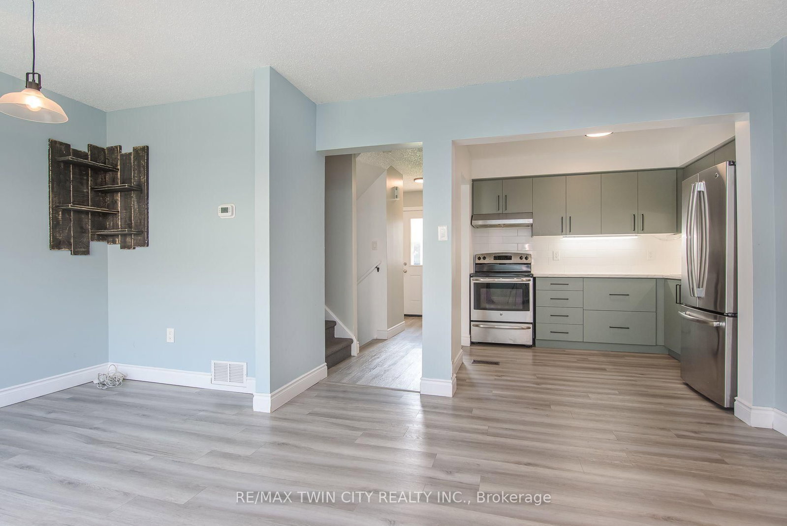125 Sekura Crescent • #13 • Cambridge, ON photo 17