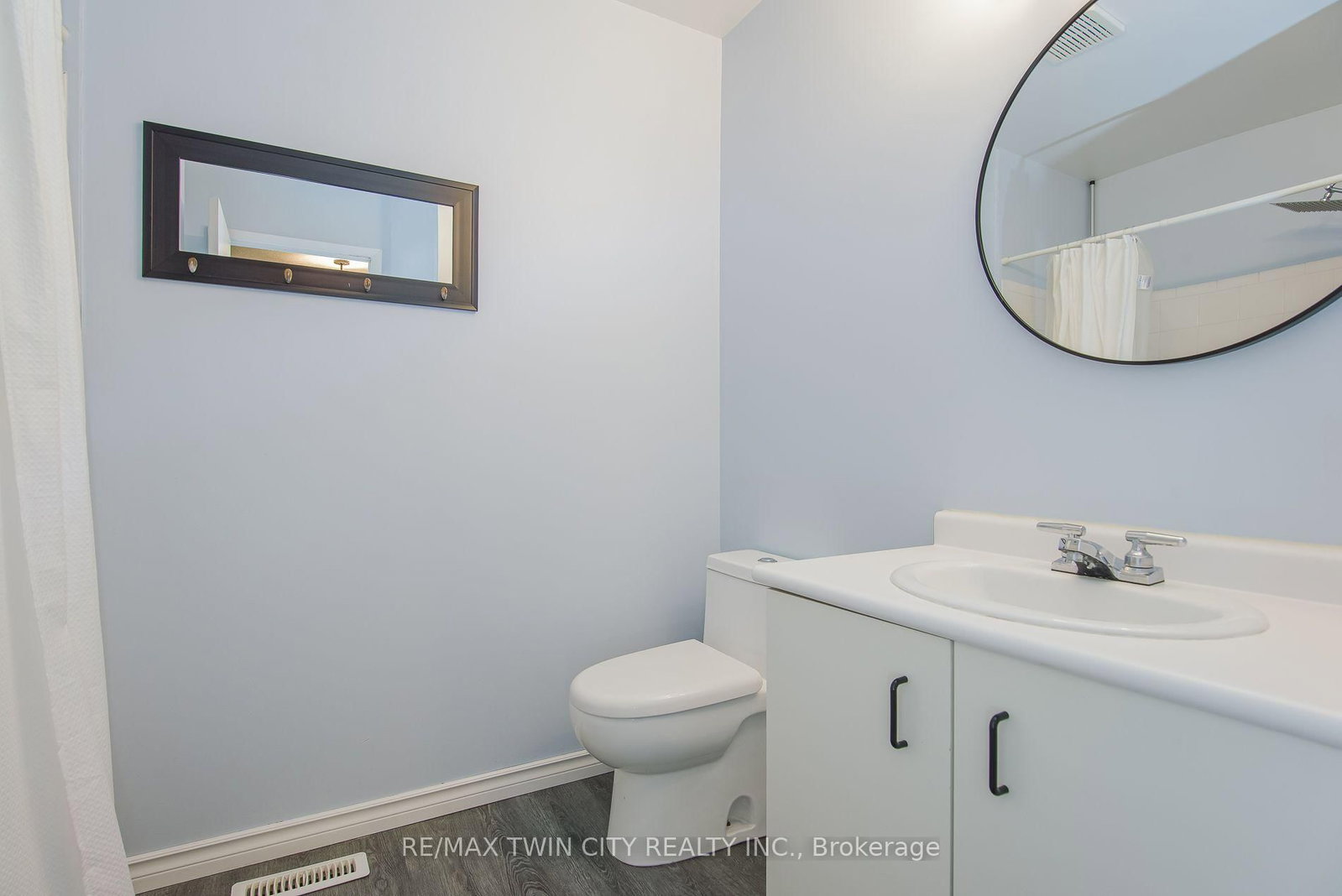 125 Sekura Crescent • #13 • Cambridge, ON photo 31
