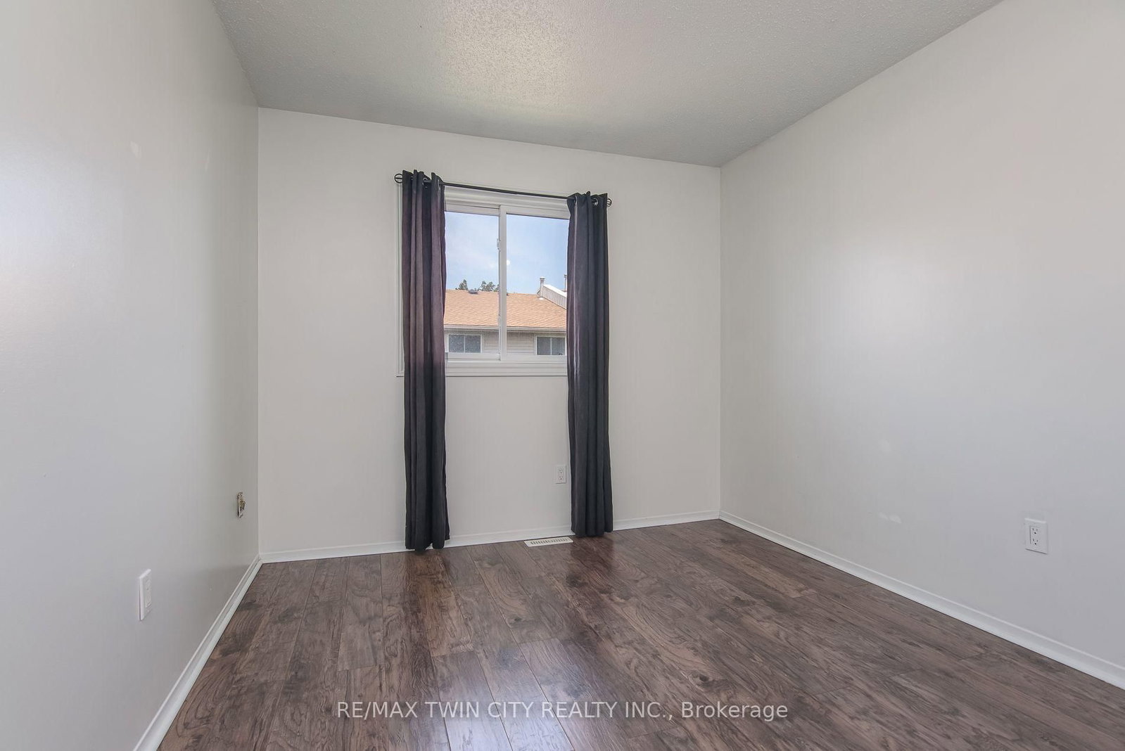 125 Sekura Crescent • #13 • Cambridge, ON photo 35