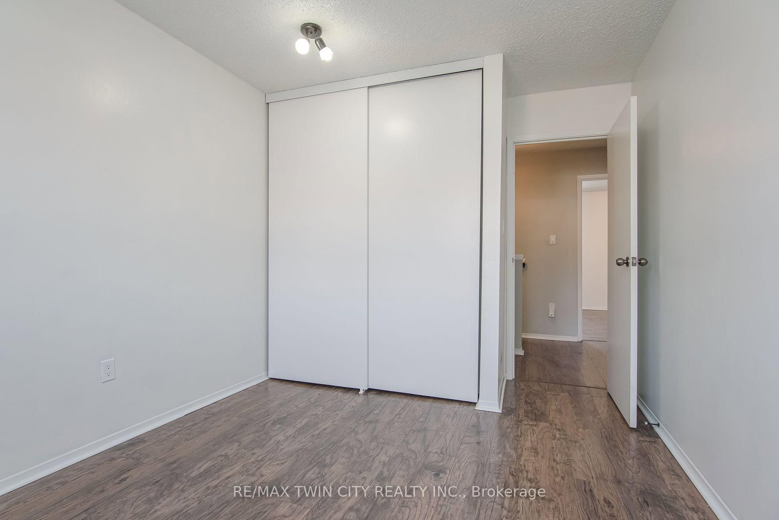 125 Sekura Crescent • #13 • Cambridge, ON photo 36