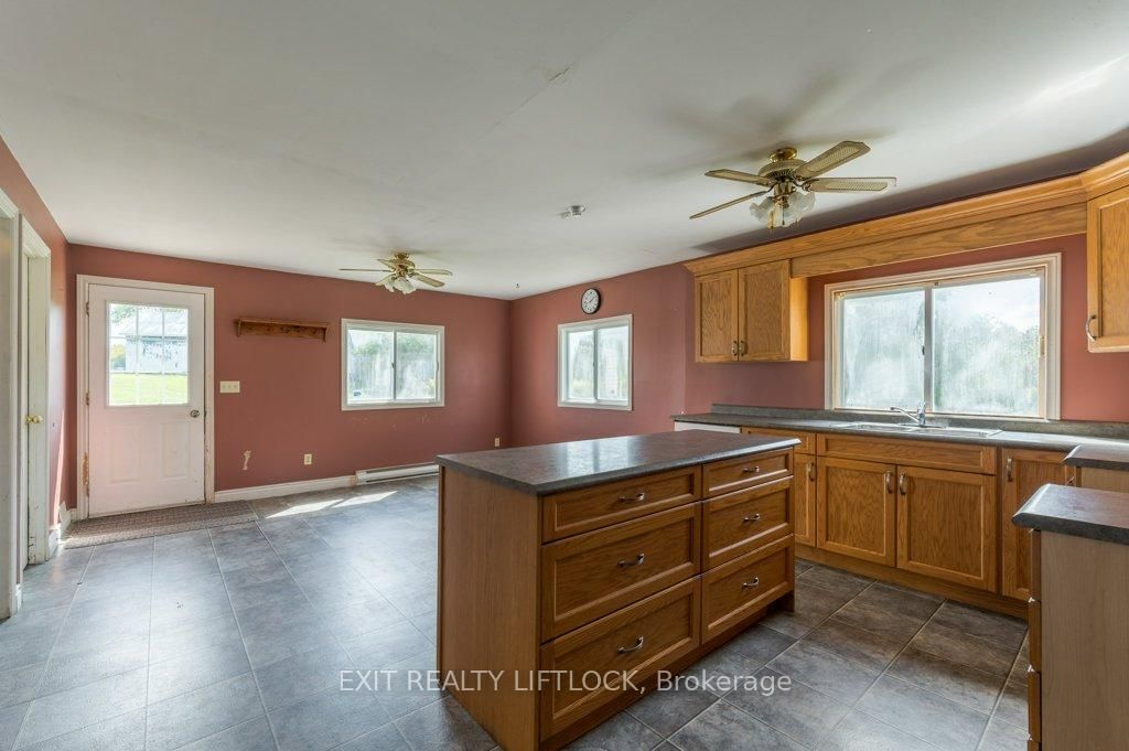 194 County Rd 10 • Cavan Monaghan, ON photo 6