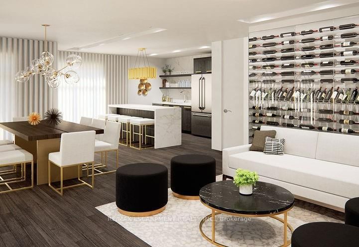 302 - 153 Wilson Street W