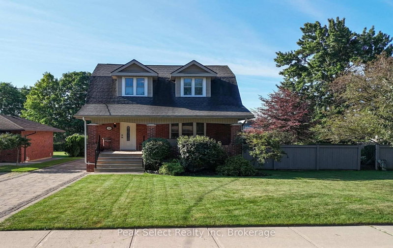 318 Elizabeth Street