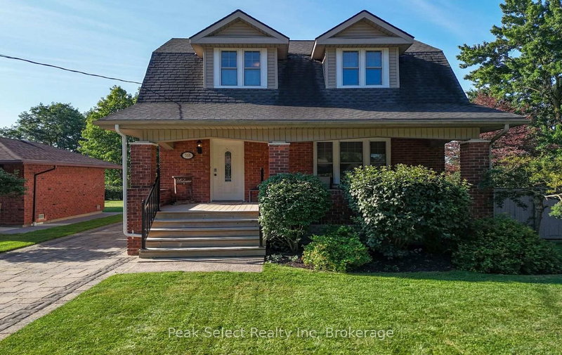 318 Elizabeth Street