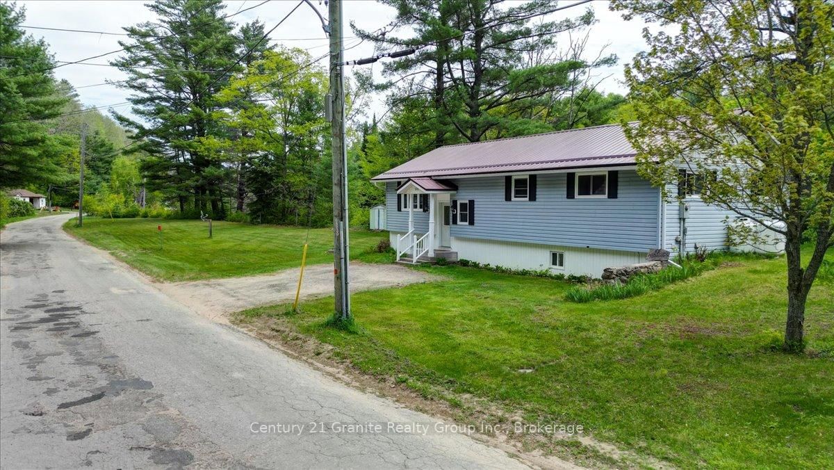 66 Hastings Street S • Bancroft, ON photo 31