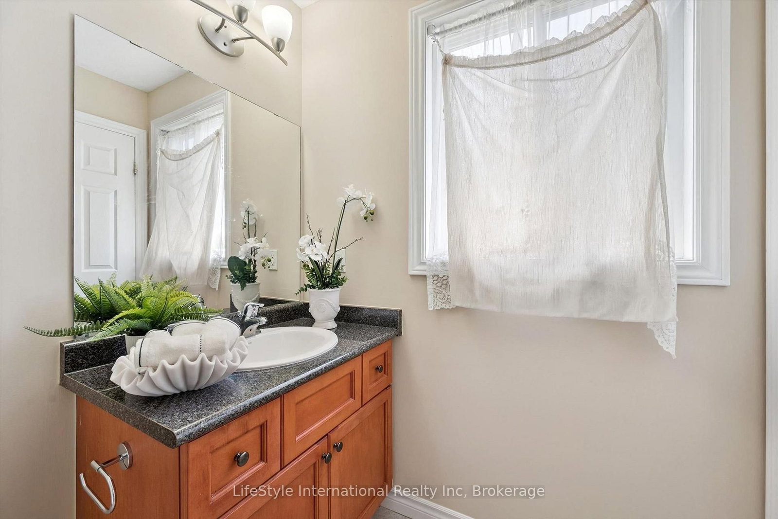47 HASLER Crescent • Guelph, ON photo 32