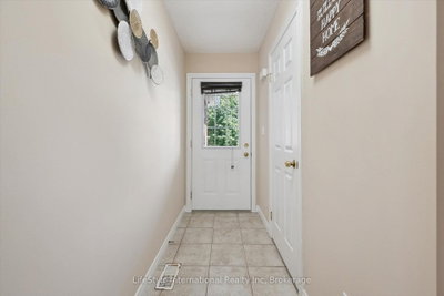 47 HASLER Crescent • Guelph, ON photo 6
