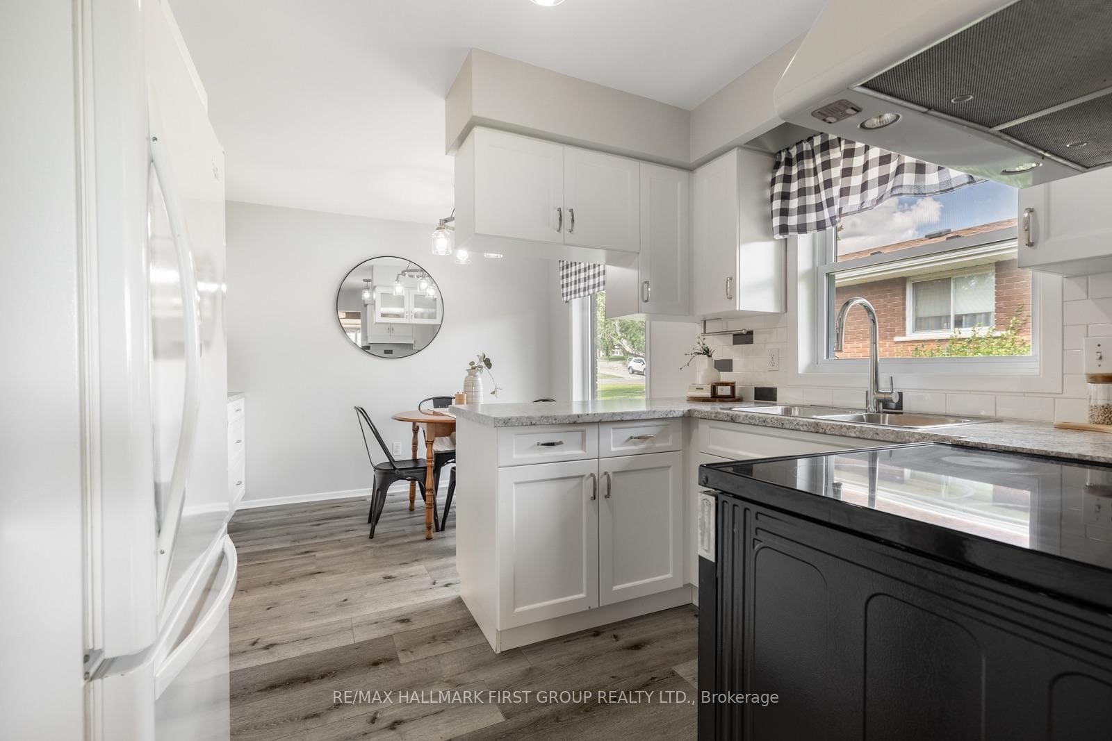 1551 Cherryhill Road • Peterborough, ON photo 9