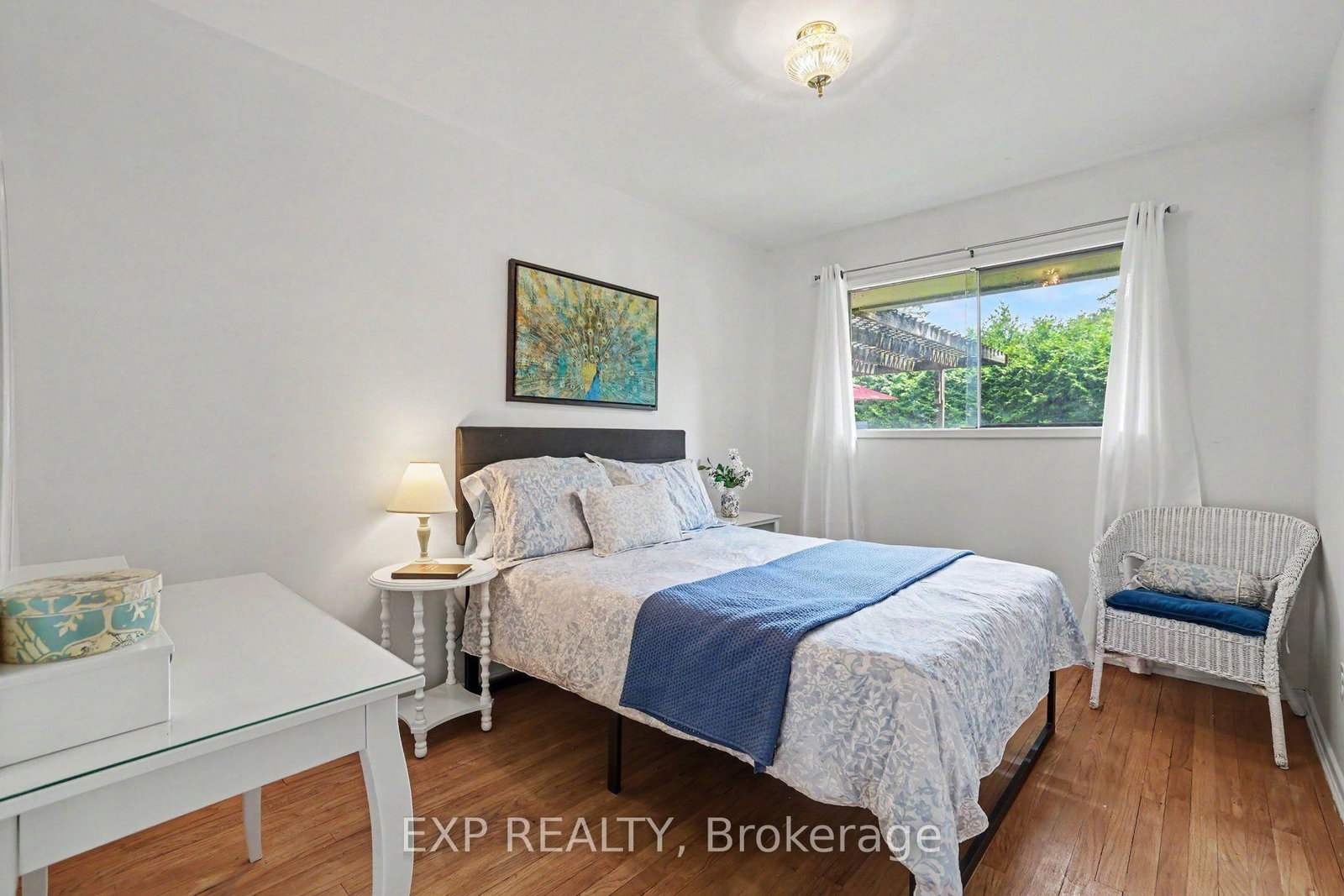 16 Elmsley Crescent • Ottawa, ON photo 19