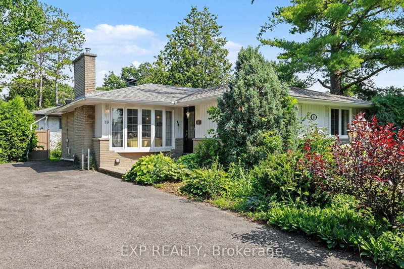 16 Elmsley Crescent
