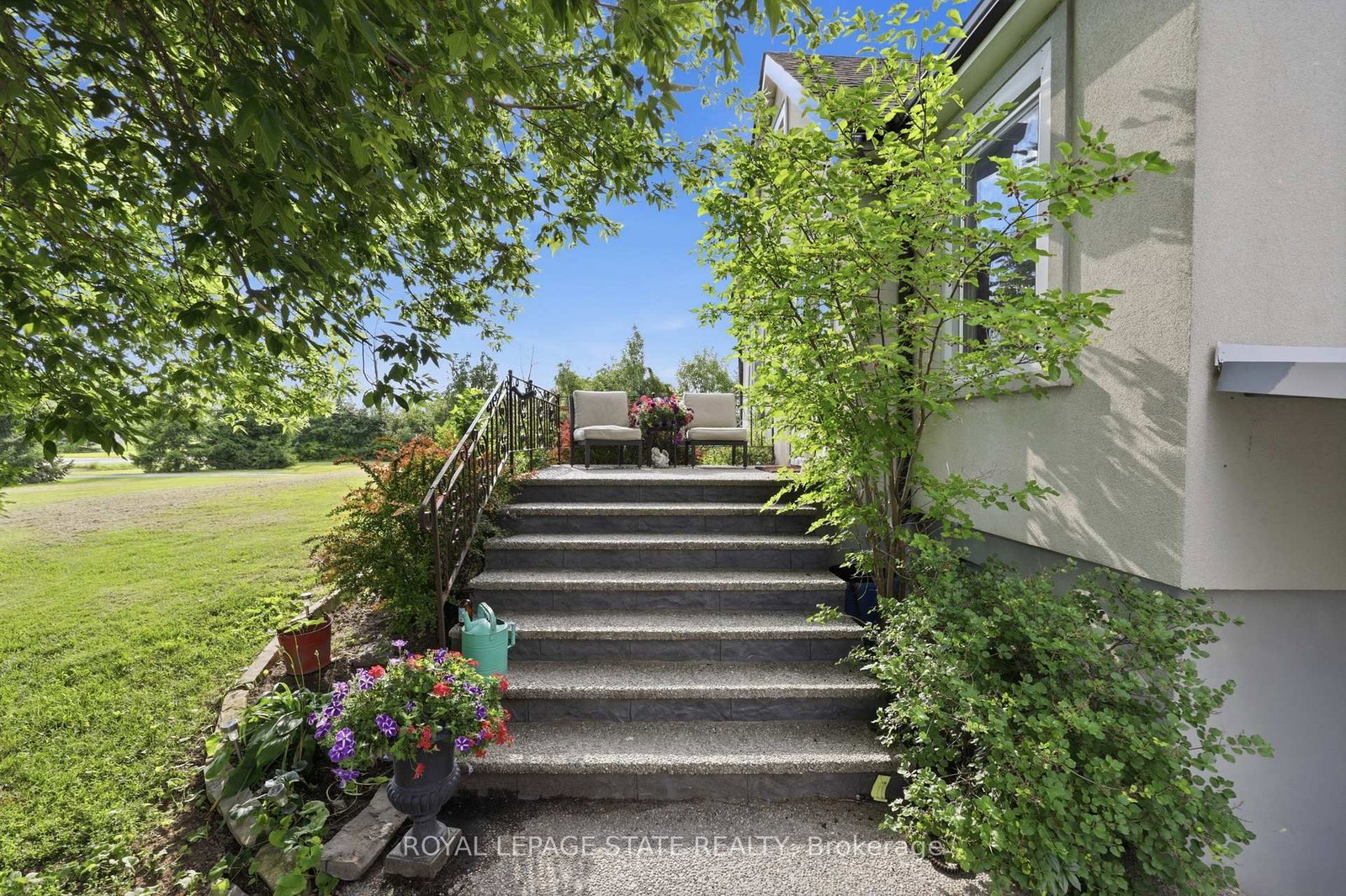 97 Smith Road • Hamilton, ON photo 10