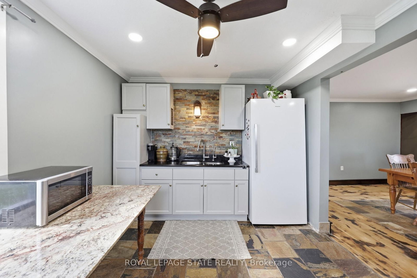 97 Smith Road • Hamilton, ON photo 18