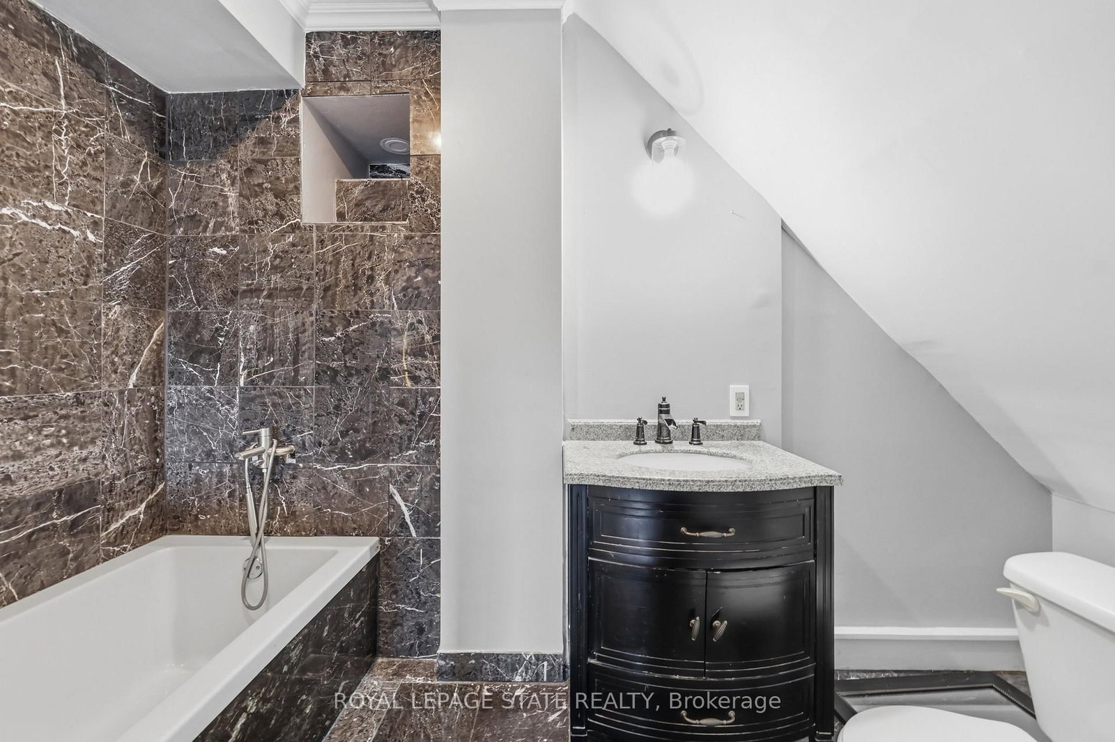 97 Smith Road • Hamilton, ON photo 31