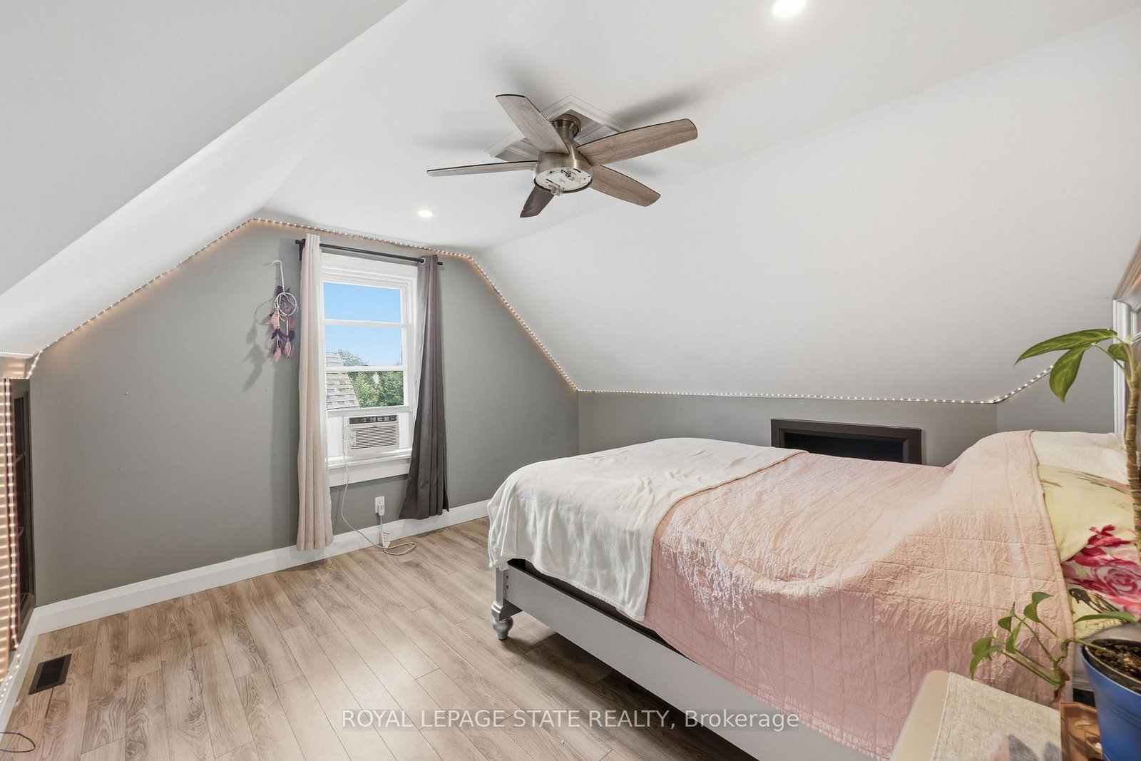 97 Smith Road • Hamilton, ON photo 34