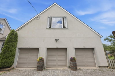 97 Smith Road • Hamilton, ON photo 8