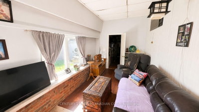 198 SPRINGBANK Drive • #92 • London South, ON photo 5